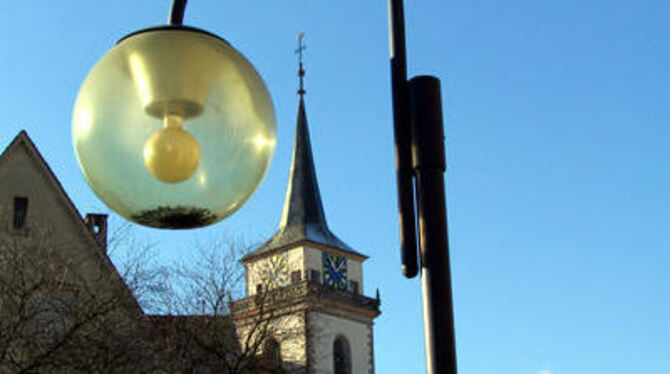 Die Spitze des Martinskirchturms, 1613 gestaltet von Heinrich Schickhardt, ist der Grund dafür, dass Metzingen Teil der EU-Kulturstraße ist.
GEA-FOTO: RAL