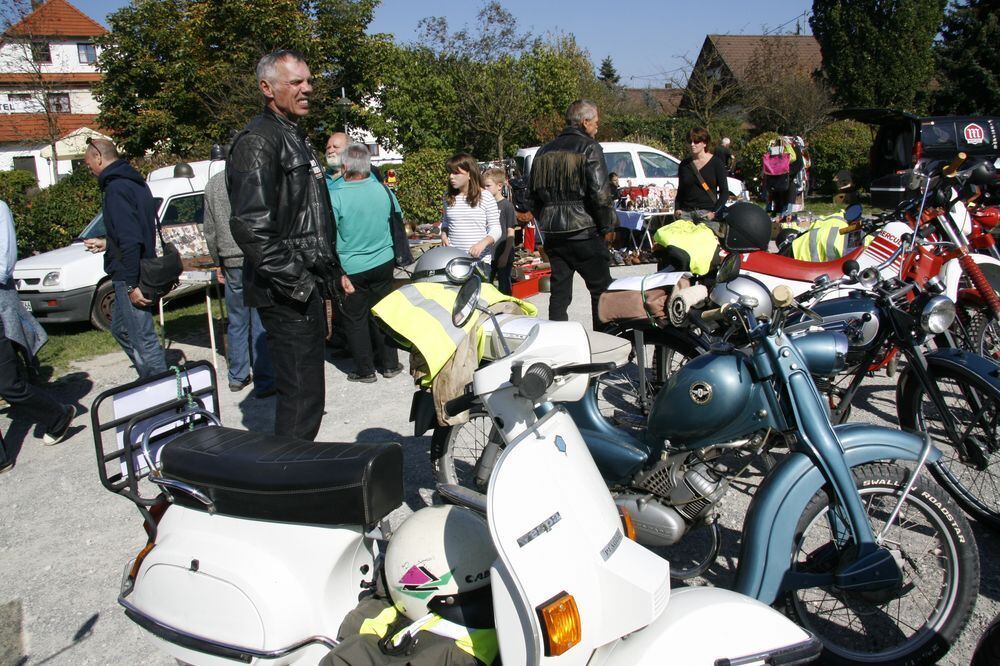 14. Roller- und Kleinwagentreffen beim Automuseum in Engstingen 2014