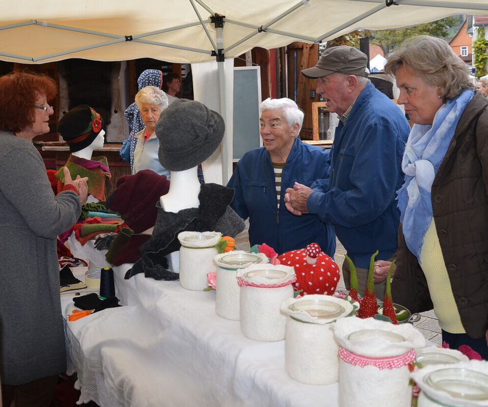 Kunsthandwerkermarkt Dettingen 2014