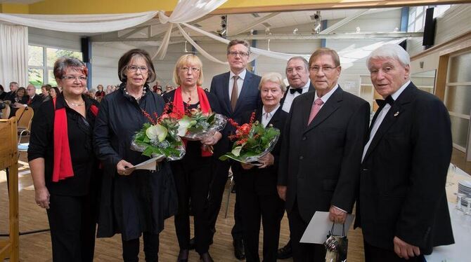 Geehrte und Ehrende gestern beim Stiftungsfest (von links): Monika Staudt, Heike Zotz, Vjek Jakopcevic-Lesinger, Finanzbürgermei