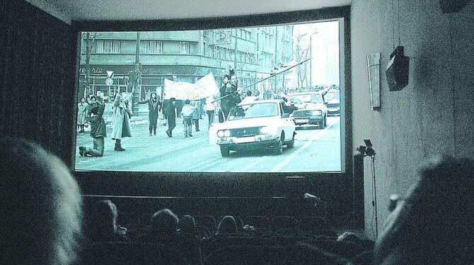 Demo im Rumänien zur Zeit des Eisernen Vorhangs, nachzuerleben im Luna Filmtheater. FOTOS: PFISTERER