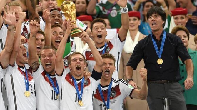 Jogi Löw und die Nationalelf haben zum positiven Image Deutschlands beigetragen. Foto: Andreas Gebert