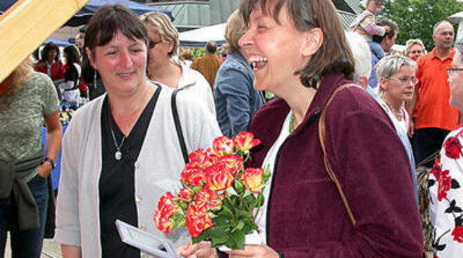 Auch in Straußform bereiten Rosen Freude. GEA-FOTO: AJI