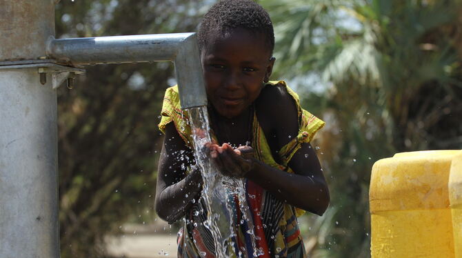 Dank der Unterstützung des St. Johanner Vereins »Helfen in Partnerschaft« haben viele Kinder in Kenia jetzt sauberes Wasser.  FO