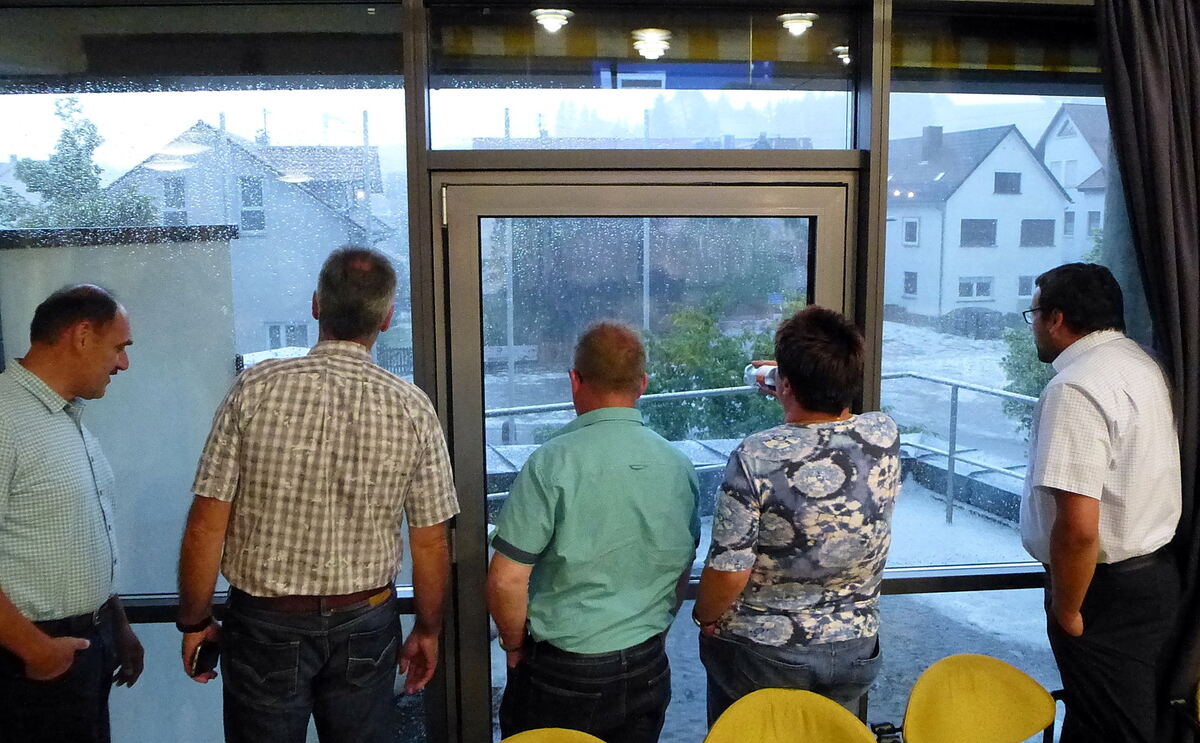 Das Unwetter tobt in Sonnenbühl-Undingen.