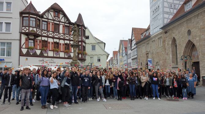 Geballter Auftakt zum Freiwilligen Sozialen Jahr: Bei der gemeinsamen Veranstaltung waren rund 180 junge Leute dabei, die sich i