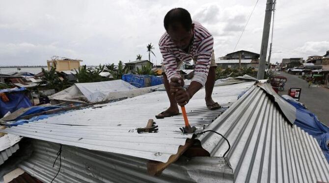 Die Philippinen sind in höchster Alarmbereitschaft: Der riesige Taifun »Hagupit« bedroht nicht nur das Gebiet, das erst vor e