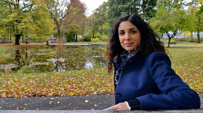 Am Lieblingsplatz: Im Stadtgarten kann Jessica Tatti Kraft tanken für den hektischen Alltag in Berlin.  FOTO: NIETHAMMER