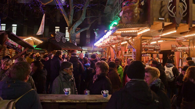 Sehnsucht nach heiler Welt auf dem Weihnachtsmarkt - Reutlingen