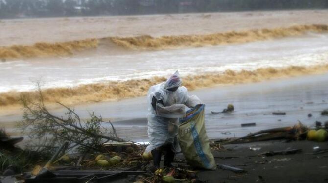 Taifun »Hagupit« wütet auf den Philippinen. Foto: Francis R. Malasig