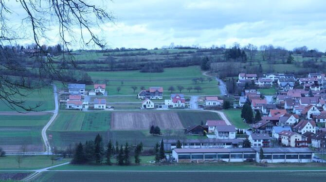 Für die Bebauung des Gächinger Quartiers »Hinter der Kirche« mit Supermarkt, Gewerbe und Wohnhäusern fordert der Gesetzgeber öko