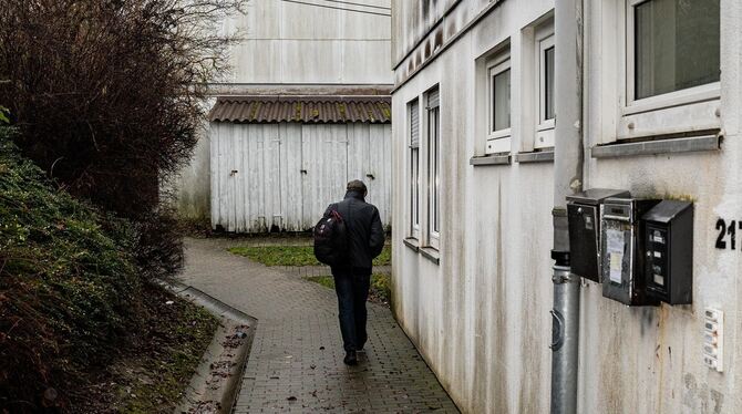 Die Farben verblasst, der Putz verwittert: Der Kleine Bol war von Anfang an eine Siedlung für »sozial Schwache«. FOTOS: BECKER