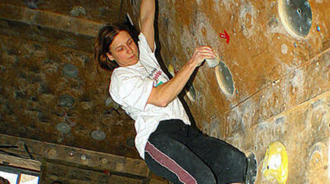 Ines Bischoff verteidigte bei der baden-württembergischen Bouldermeisterschaft ihren Meistertitel. Organisiert hatte den Wettkam