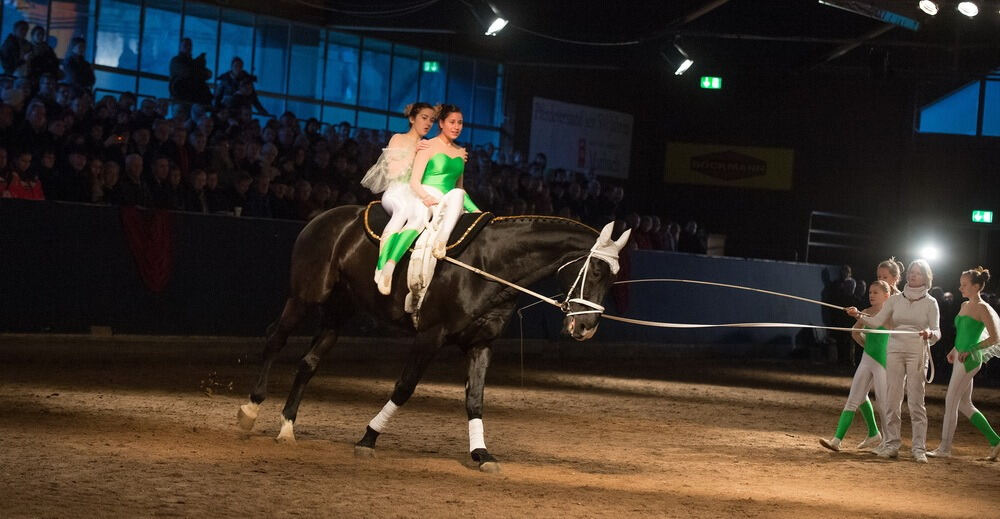 Marbach: Weihnachtsspiel mit Hufeisen