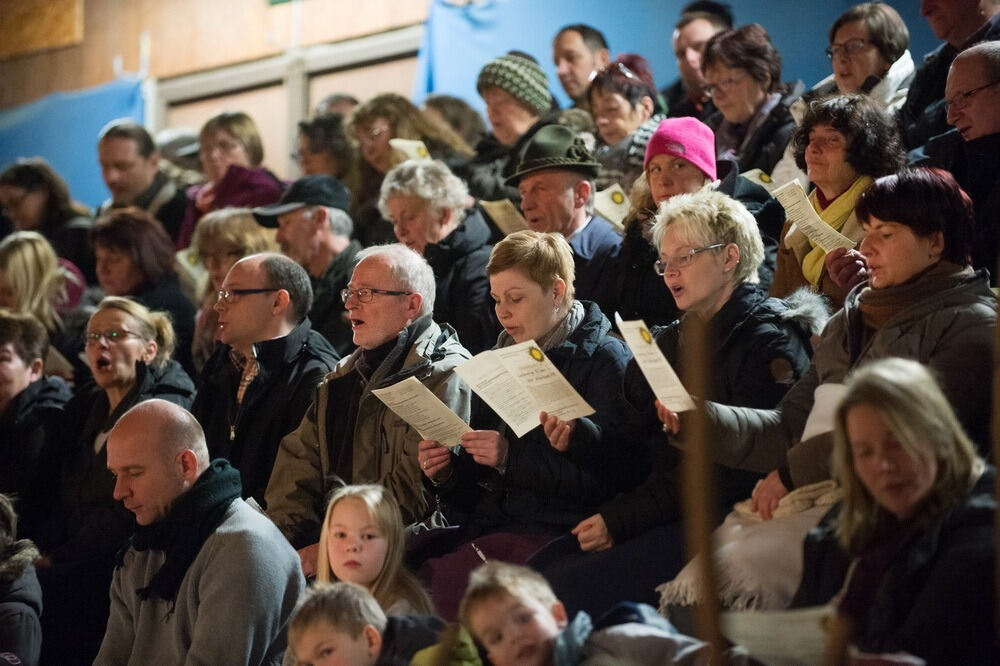 Marbach: Weihnachtsspiel mit Hufeisen