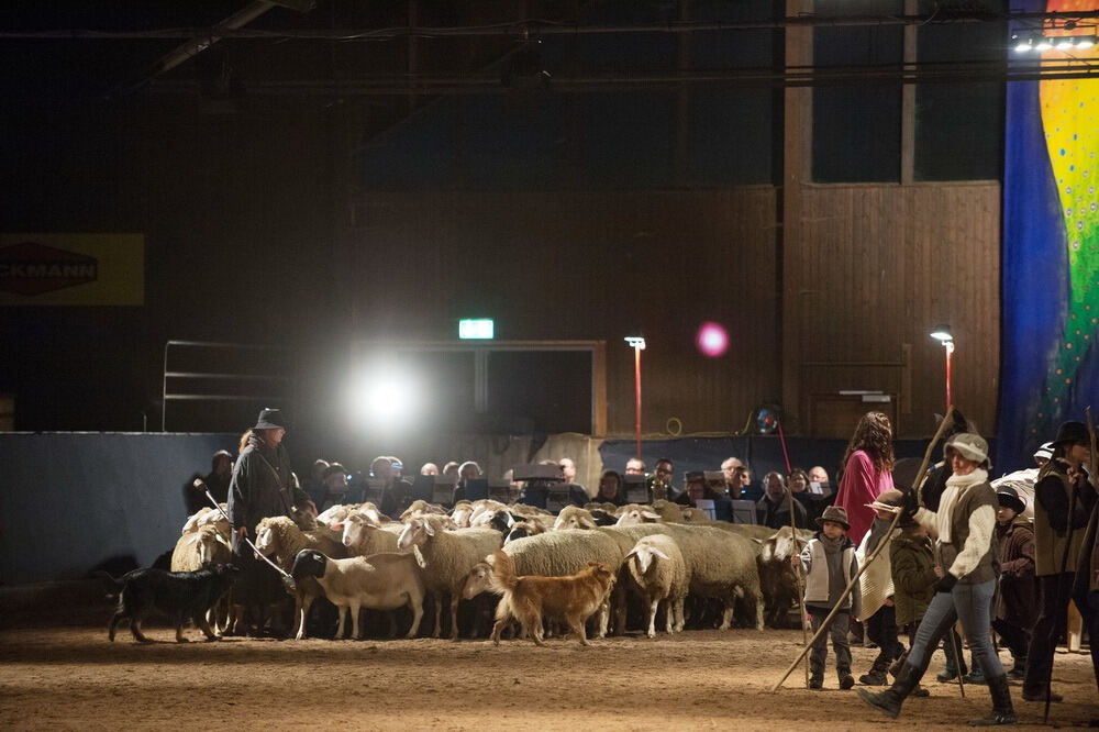 Marbach: Weihnachtsspiel mit Hufeisen