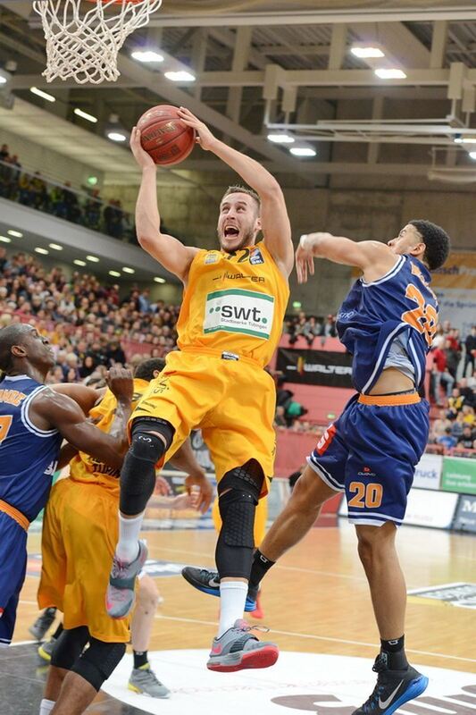 Tübingen - Bremerhaven 84:80