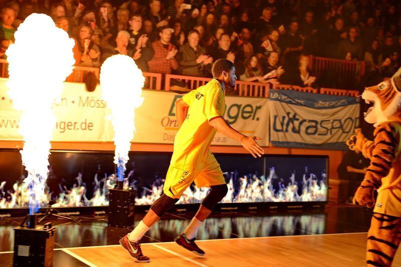 Tübingen - Bremerhaven 84:80