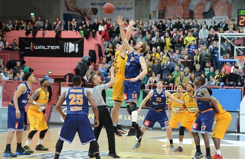 Tübingen - Bremerhaven 84:80