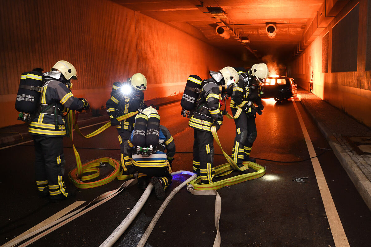 feuerwehrübung_tunnel_rt_14