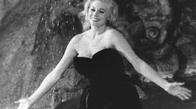 Mit ihrem nächtlichen Bad im römischen Trevi-Brunnen schrieb Anita Ekberg Filmgeschichte.