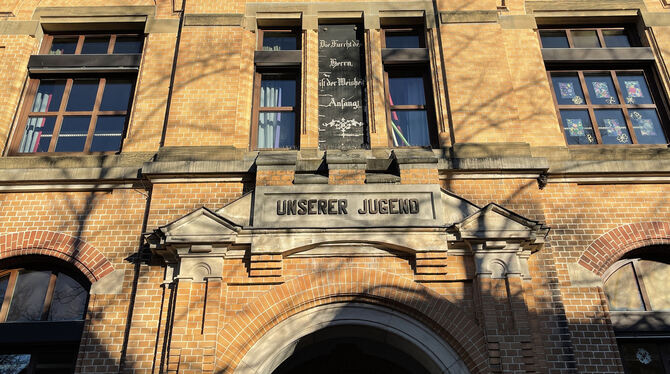 Die Uhlandschule ist laut Verwaltung »in die Jahre gekommen«. Im Rahmen der Schulentwicklungsplanung sollen auch die Gebäudezust