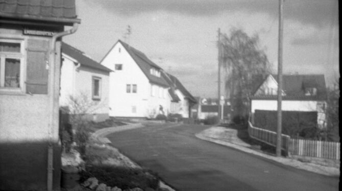 Archivar Roland Brühl und Team vermuten, dass es sich hier um einen Straßenzug  in der Bezirksgemeinde Betzingen handelt. Stimmt