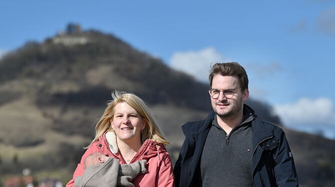 Tanja und Lukas Schult mit ihrem Sohn Florian. FOTO: PIETH