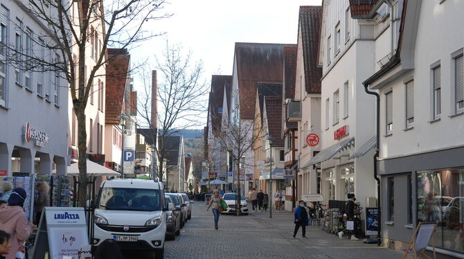 Die Reutlinger Straße könnte Gehstreifen bekommen oder Fußgängerzone werden.