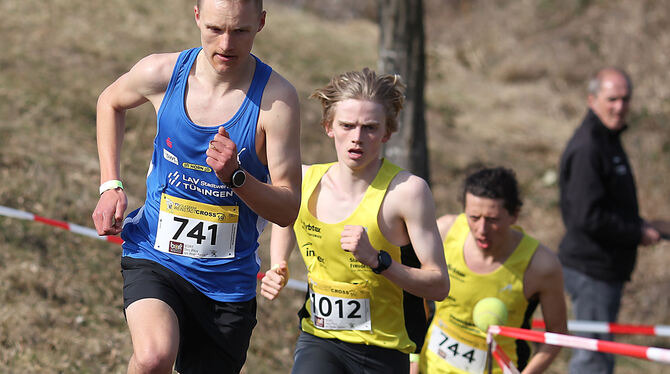 Stark im Crosslauf: Der Tübinger Silvan Rauscher (links) holt Silber.  FOTO: GÖRLITZ