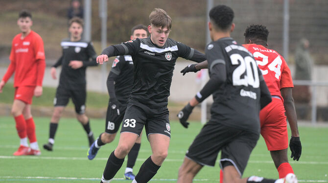 Sturmtalent Jan-Christian Beifuß bleibt in Reutlingen.