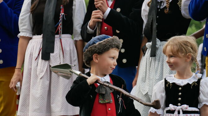 Hannes und Schäferlies? Diese kleinen Schäferreigen-Mitglieder haben schon früh ihre Liebe zum Schäferlauf entdeckt. Die Kindert