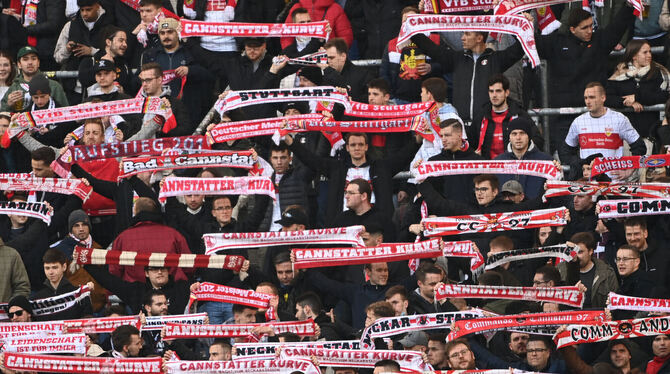 Erst Neckarstadion, dann Gottlieb-Daimler-Stadion, nun Mercedes-Benz-Arena – die Fans des VfB Stuttgart müssen sich öfters an ei