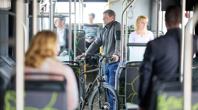 Fahrrad, Bus, Nahverkehr, Reutlingen