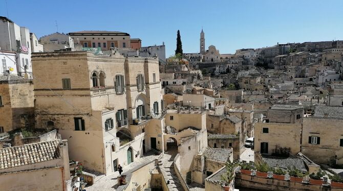 Blick auf die Altstadt von Matera. Einst »Kulturschande Italiens«, heute Weltkulturerbe.  FOTOS: ZIMMERMANN