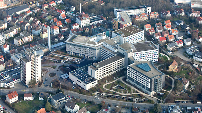 Im Krisenmodus: das Klinikum am Steinenberg in Reutlingen. FOTO: GROHE