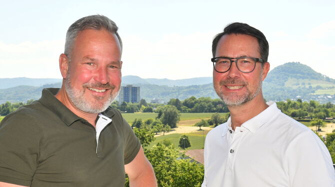 Der Geschäftsführer Markus Steinberger (links) und der Prokurist Rainer Füess von Tisoware. FOTO: MEYER