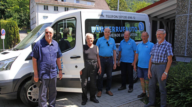 Die Bürgerrufauto-Fahrer der Gemeinde Lichtenstein: Ruprecht Thier (von links), Joachim Trojahn, Edwin Stark, Philipp Stoll, Wer