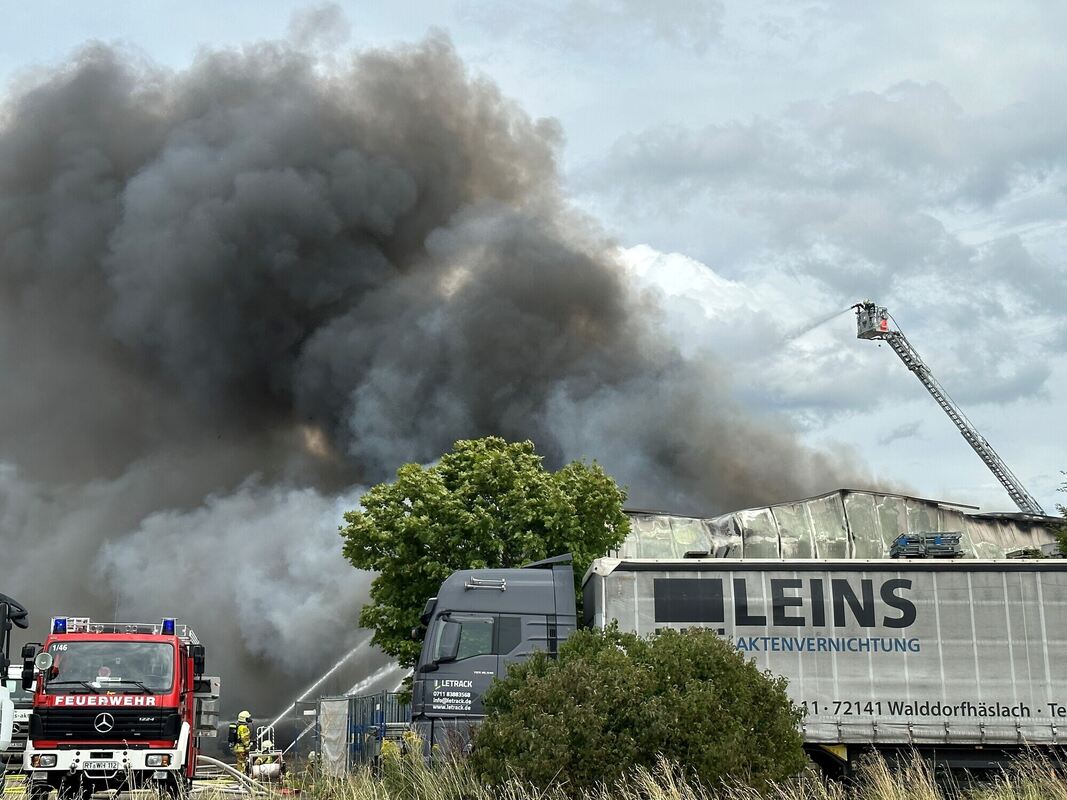 Großfeuer Walddorf (1)