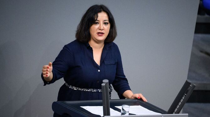 Bundestagsabgeordnete Akbulut in Türkei kurzzeitig festgenommen