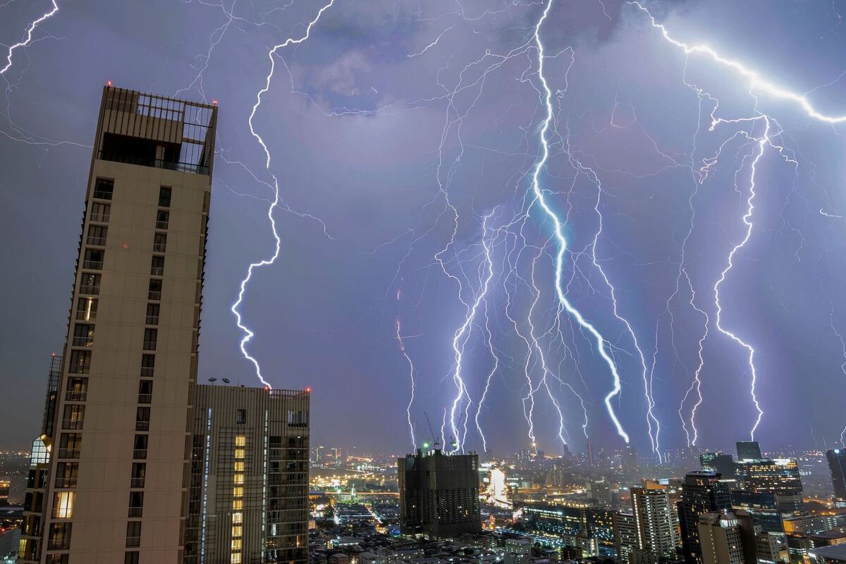 Blitze über Bangkok