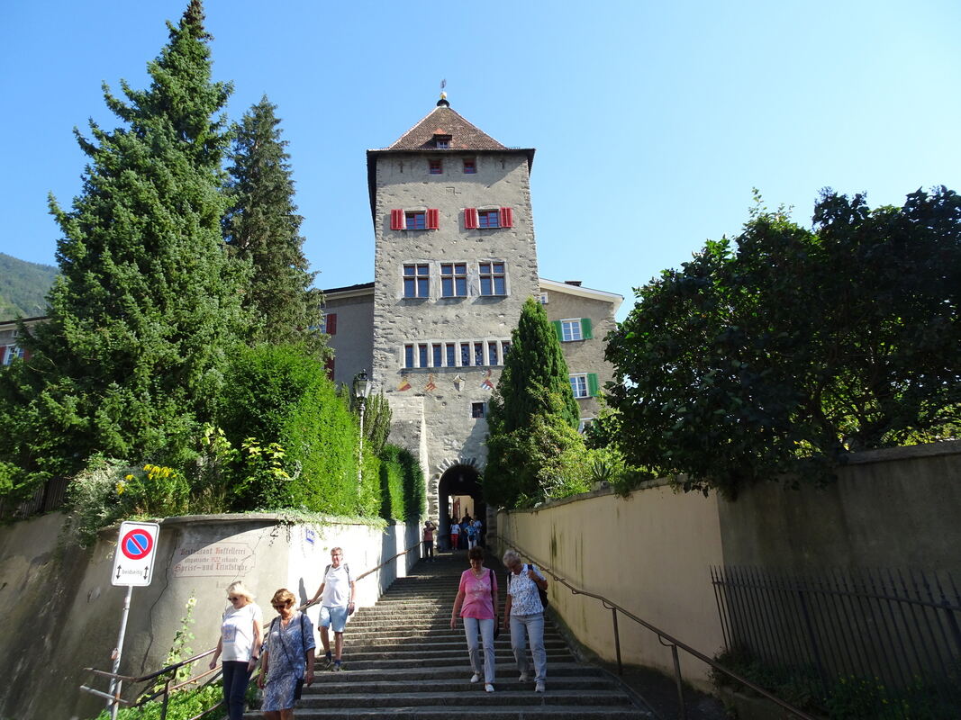 Im Panoramazug durch die Schweizer Bergwelt