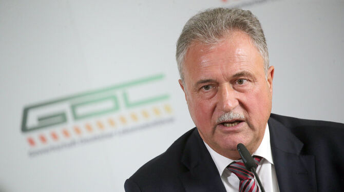 Claus Weselsky, Vorsitzender der Gewerkschaft Deutscher Lokomotivführer (GDL), fordert eine Reduzierung der Arbeitszeit für Lok