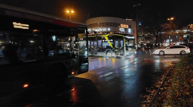 Kollisionsgefahr: Vor allem als die Rush-Hour vorbei ist und der Verkehr wieder schnell fließt, entstanden auf der ehemaligen Bu