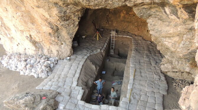 Die etwa 81.000 bis 45.000 Jahre alte Fundstelle im südlichen Zagros-Gebirge.  FOTO: TISARP