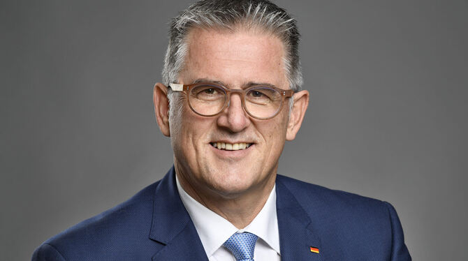 CDU-Politiker Michael Donth: »Es braucht endlich Verlässlichkeit für die  Finanzierung des ÖPNV.«