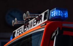 Unbekannter bricht in Tübingen in Auto ein: Elektroartikel und Geldbeutel  gestohlen - Blaulicht-News - Reutlinger General-Anzeiger 