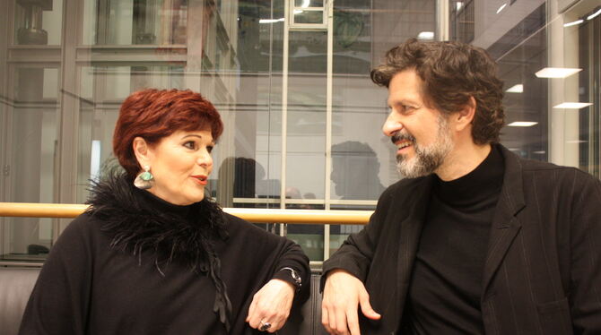 Schoog im Dialog: Bernadette Schoog und Pasquale Aleardi in der Reutlinger Kreissparkasse.