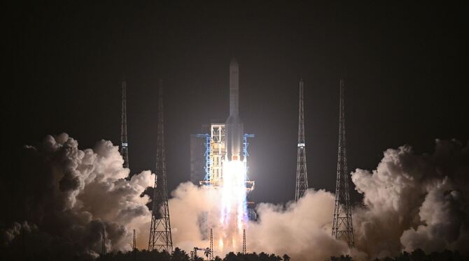 China schickt Satelliten ins All