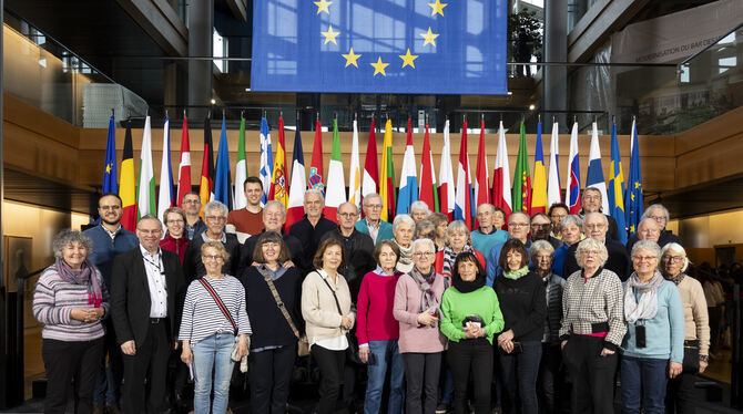 Pfullinger Besuchergruppe der VHS im Parlament in Straßburg.  FOTO: PRIVAT